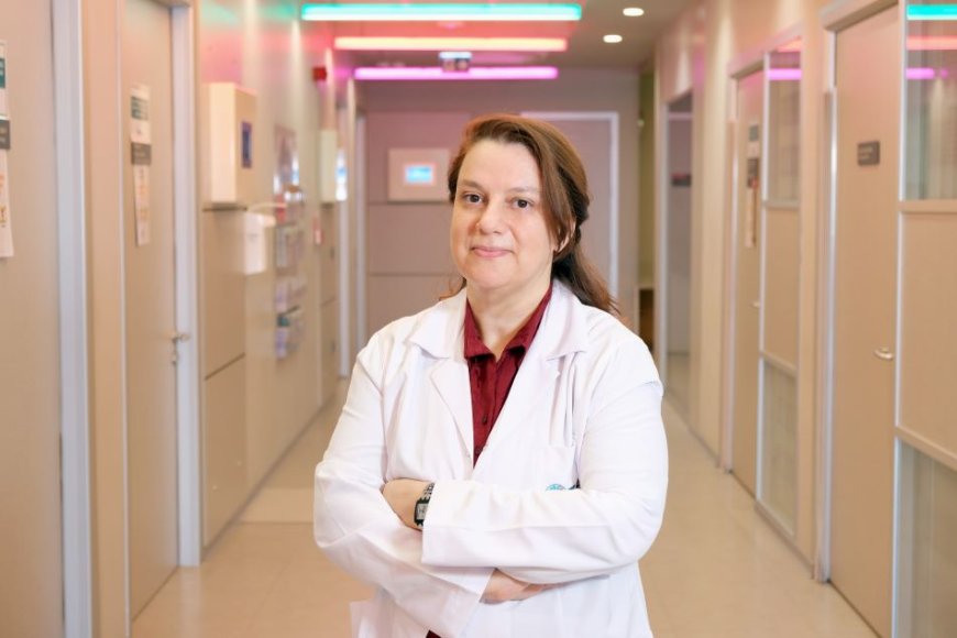 Masa Başı Çalışan Kadınlarda Boyun Ağrısı Neden Artıyor?