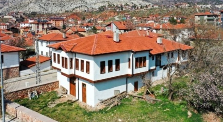 Ankara’nın Nallıhan İlçesindeki En İyi Psikologlar: Uzman İsim ve İletişim Bilgileri