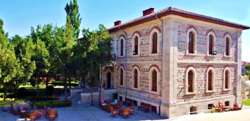 Ankara’nın Şereflikoçhisar İlçesindeki En İyi Psikologlar: Uzman İsim ve İletişim Bilgileri
