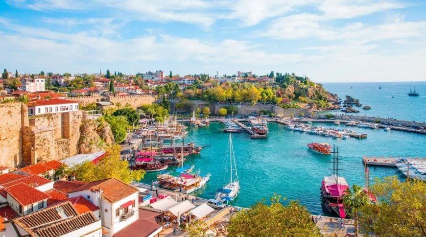 Antalya’nın Muratpaşa İlçesindeki En İyi Psikologlar: Uzman İsimler ve İletişim Bilgileri