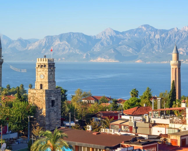 Antalya’da öne çıkan 6 psikolog, seçim rehberi ve 2026 terapi fiyatları